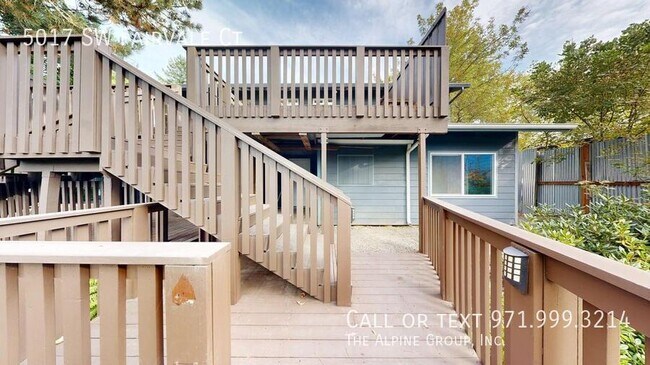 Building Photo - 5017 SW Fairvale Ct