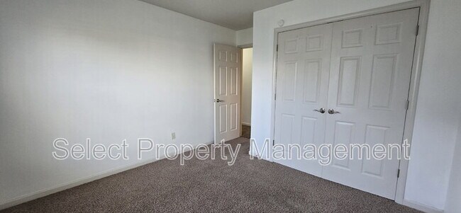Building Photo - 9121 Brickshire Pkwy