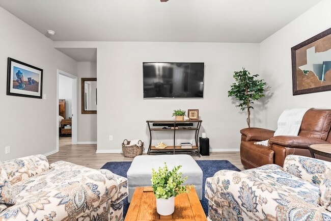 Building Photo - 3815 Wright's Landing Dr