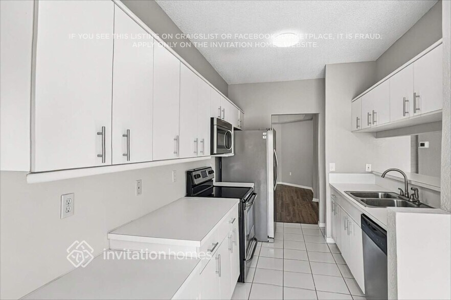 Building Photo - 9191 SW 212th Terrace