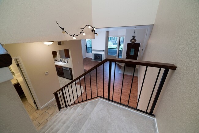Building Photo - **$1,000 Off Second Month’s Rent!** Modern...