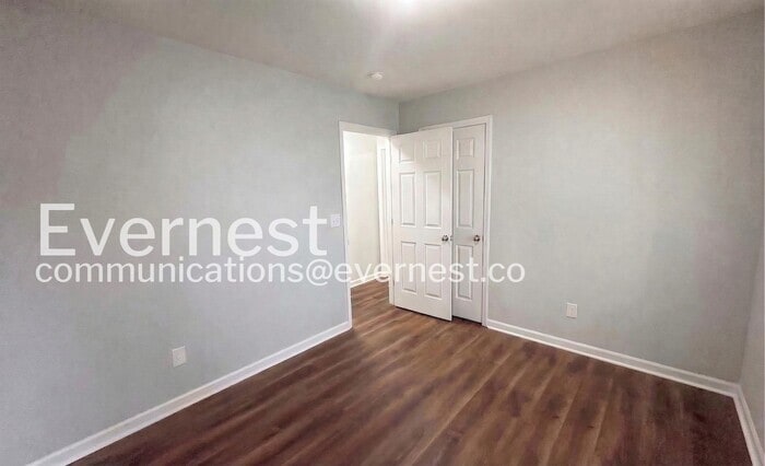 Building Photo - 124 Blackwell Ct