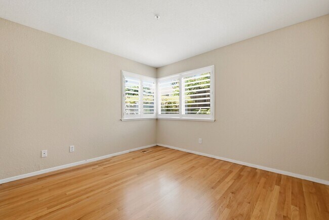 Building Photo - 4125 Fireside Ct