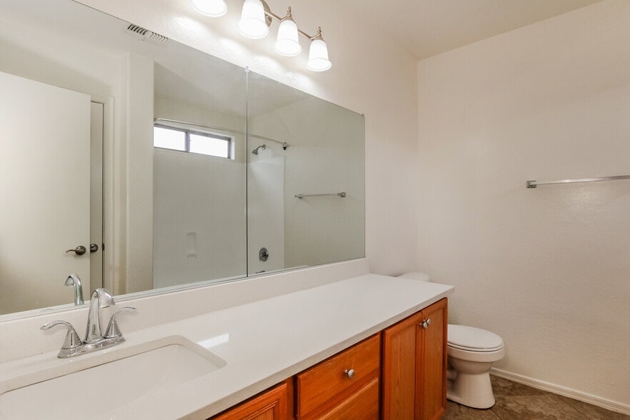 Building Photo - 12913 N 127th Ln