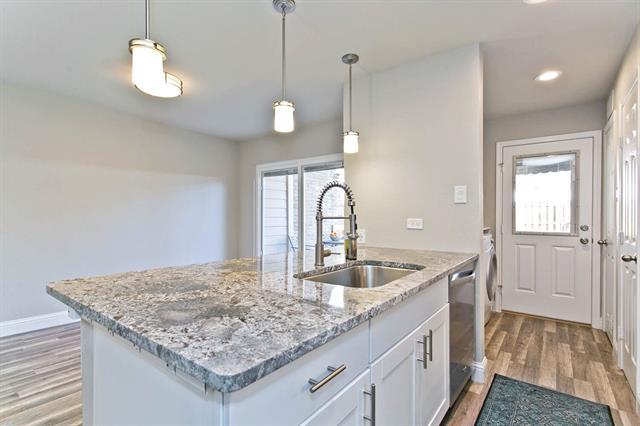 Building Photo - 3776 Vitruvian Way