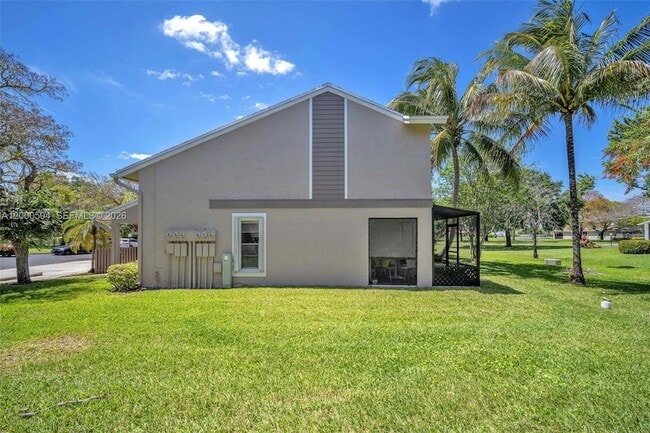 Building Photo - 15743 Woodgate Pl