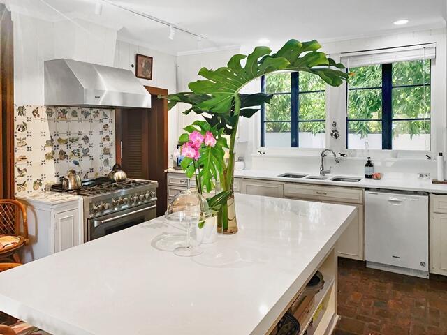 Building Photo - 80 Middle Rd