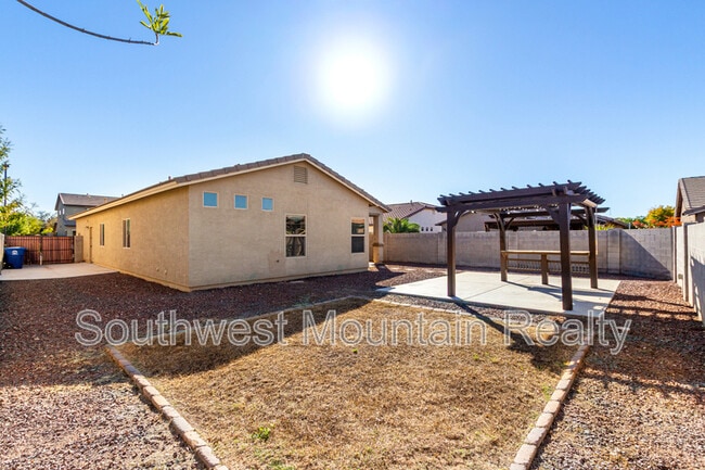 Building Photo - 41540 N Jacaranda Ct