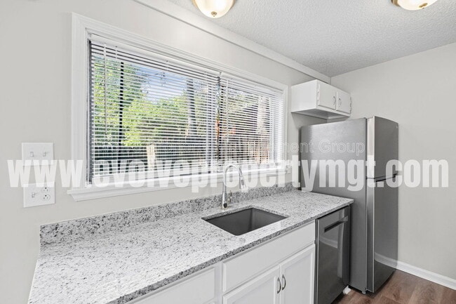 Building Photo - 5535 Quail Thicket