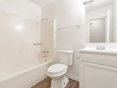 Building Photo - 708 Fair St