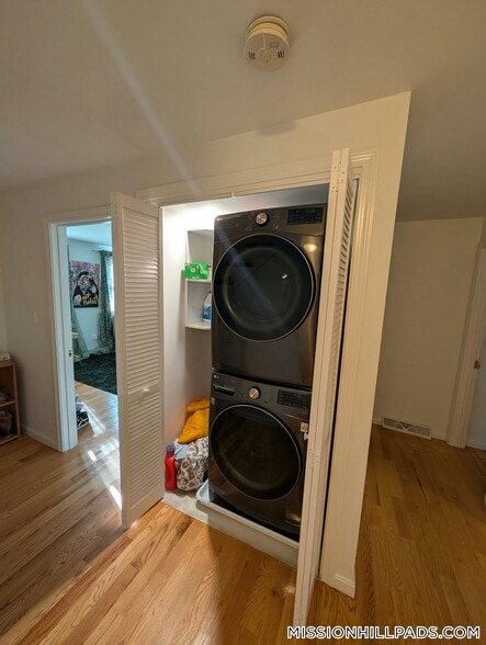 Building Photo - 45 Fort Ave