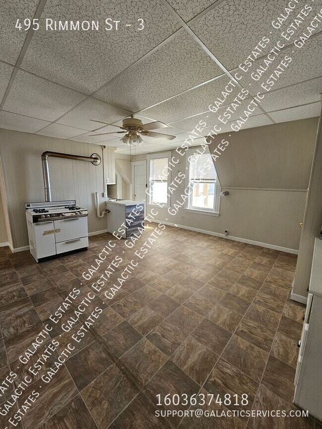 Building Photo - 495 Rimmon St