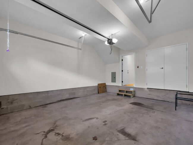 Building Photo - 1159 N 4th St