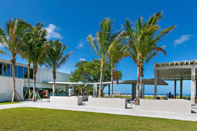 Building Photo - 5400 Ocean Blvd
