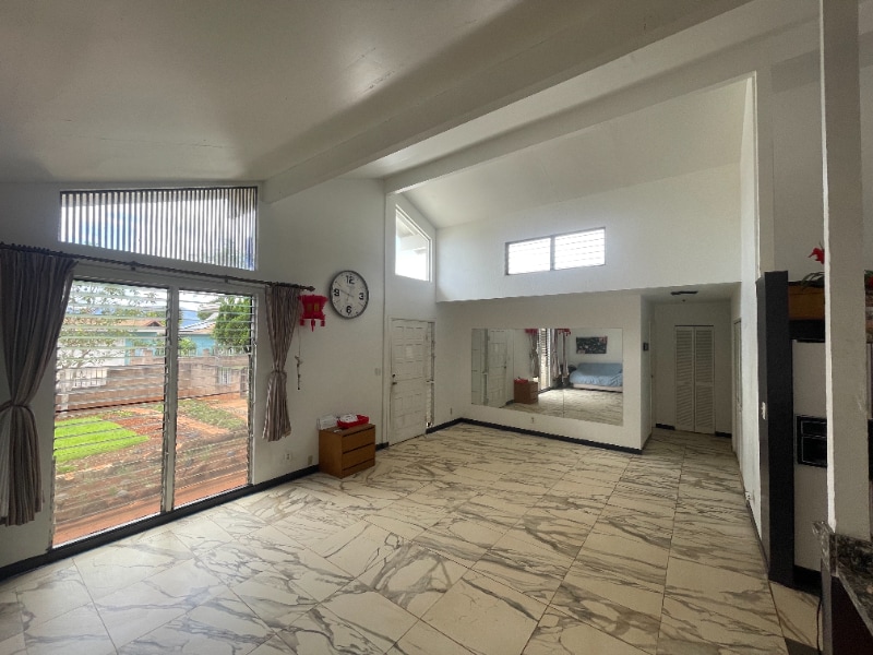 Building Photo - 95-174-174 Kahela St