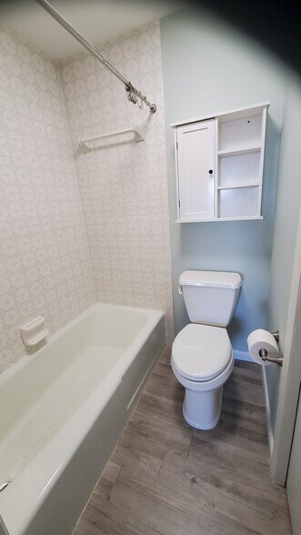 Building Photo - 1675 Cedarwood Dr