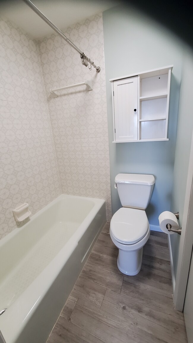 Building Photo - 1675 Cedarwood Dr