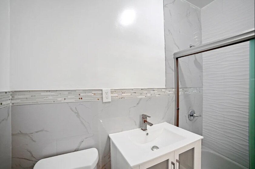 Building Photo - 74 Pilling St