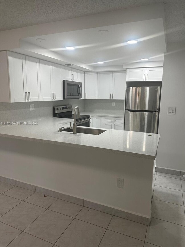 Building Photo - 9255 SW 125th Ave