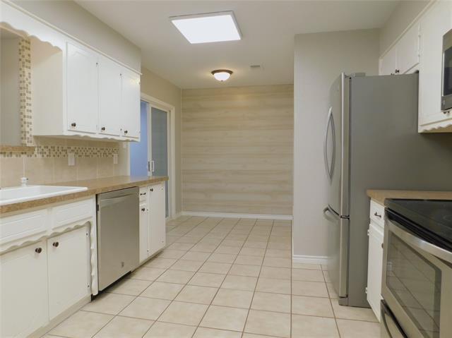 Building Photo - 897 John George Ln