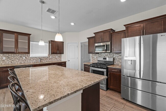 Building Photo - 1088 Nepal Sky St