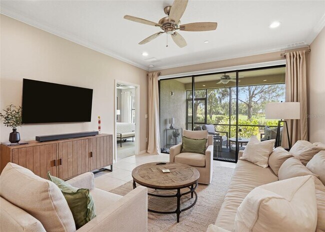 Building Photo - 12720 Sorrento Wy