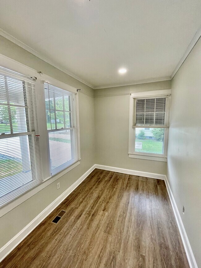 Building Photo - 211 North St