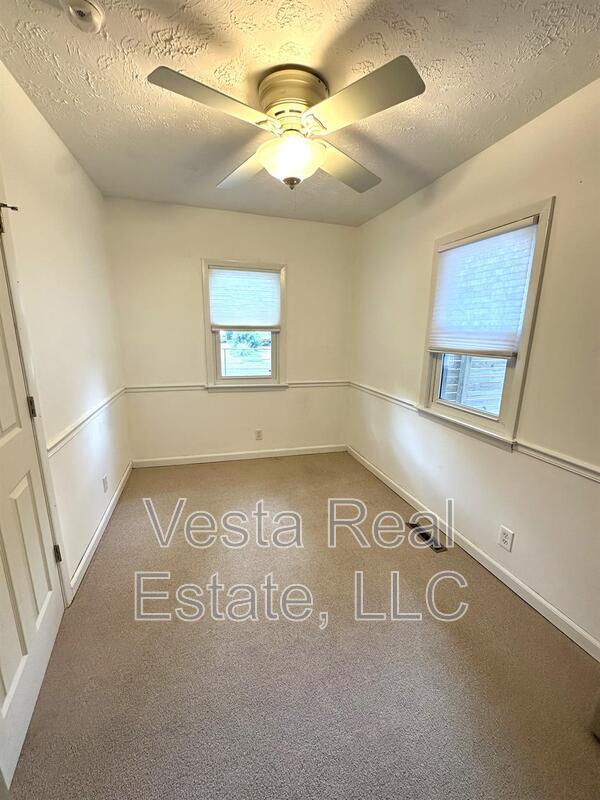 Building Photo - 606 Cullom St