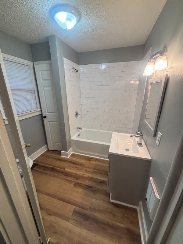 Building Photo - 701 Fanning St