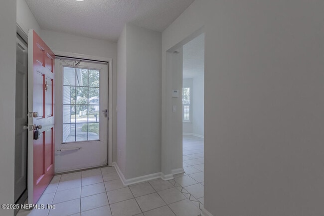 Building Photo - 1819 Ashmore Green Dr