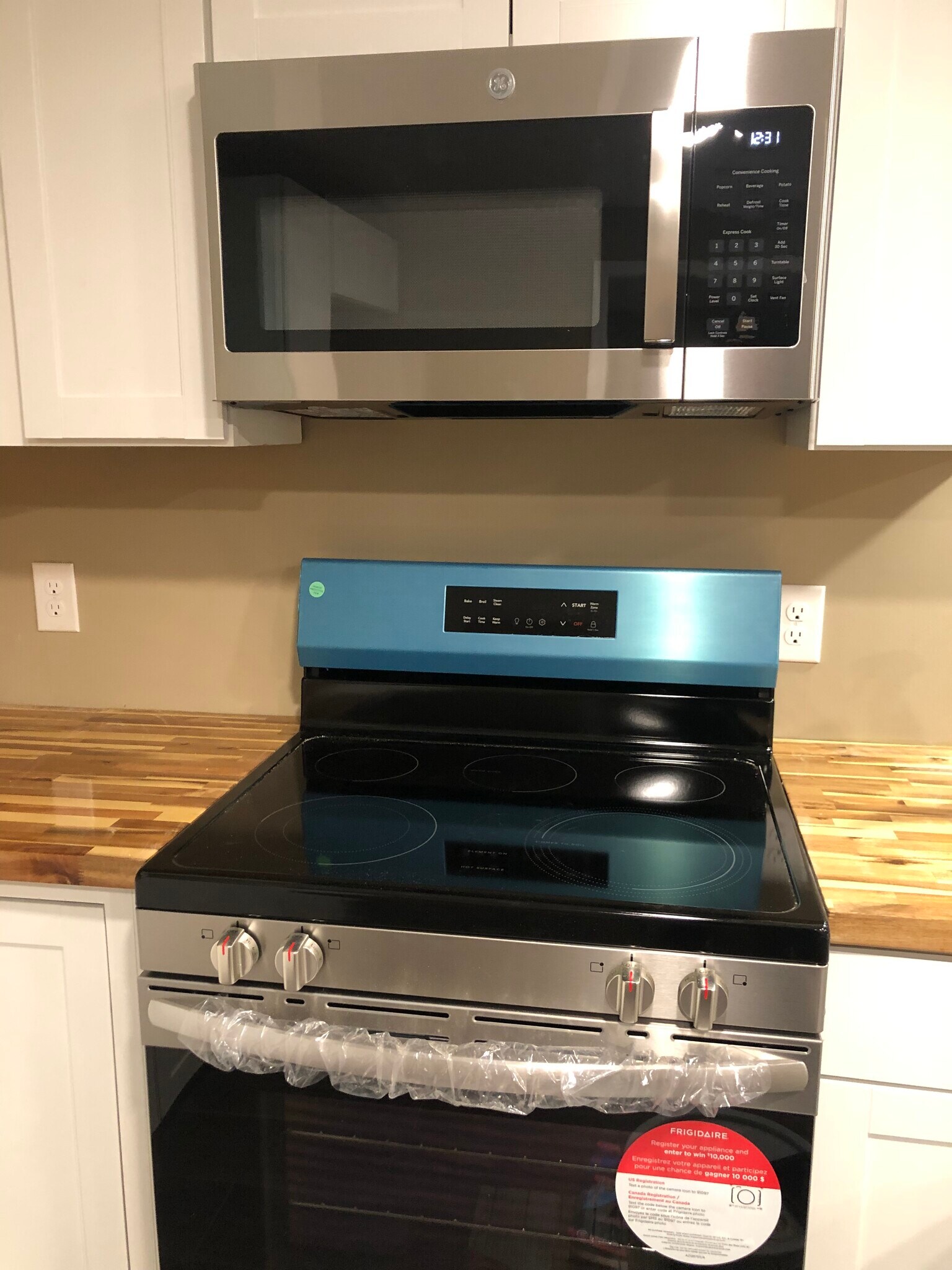 Building Photo - 355 S Hokendauqua Dr