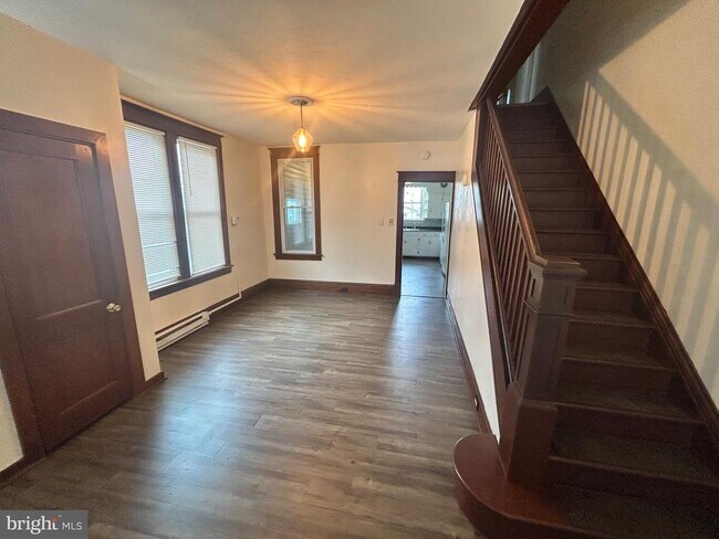 Building Photo - 2626 Penbrook Ave