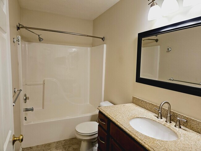 Building Photo - 3598 Bent Trail Dr
