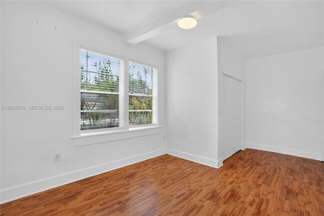 Building Photo - 3409 S Le Jeune Rd