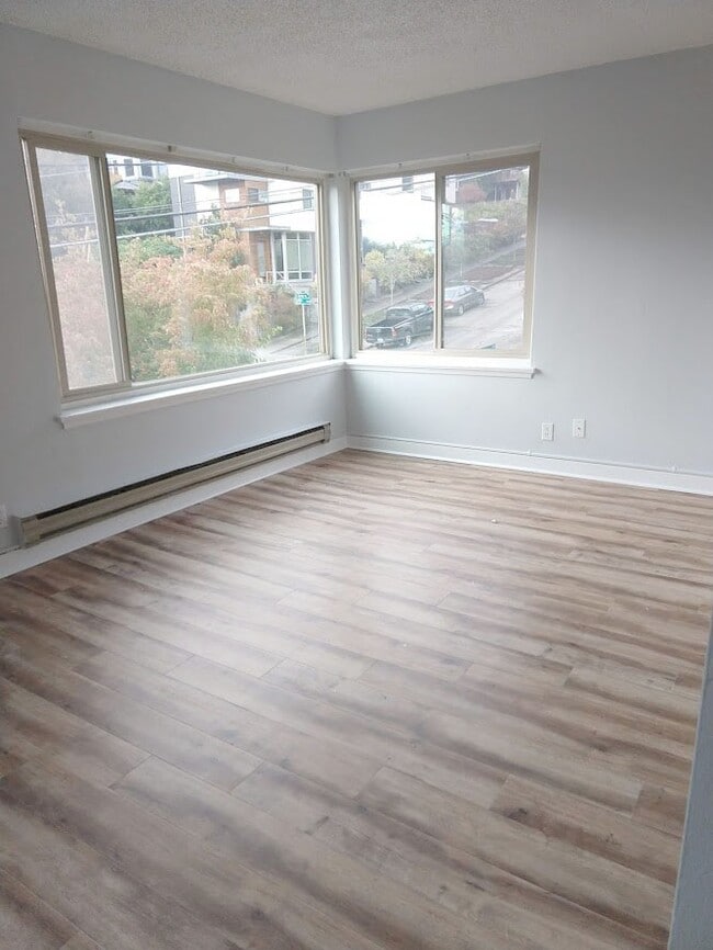 Interior Photo - The Norman Apartments