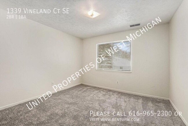 Building Photo - Available Now | 2 Bedroom 1 Bath Apartment...