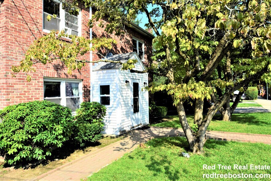 Building Photo - 9-11-11 Undine Rd