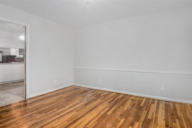 Building Photo - 4015 Mischire Dr