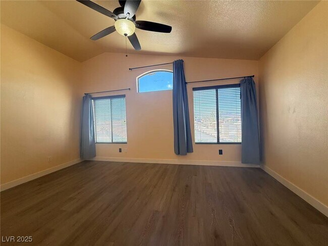 Building Photo - 9083 Red Lava Ct