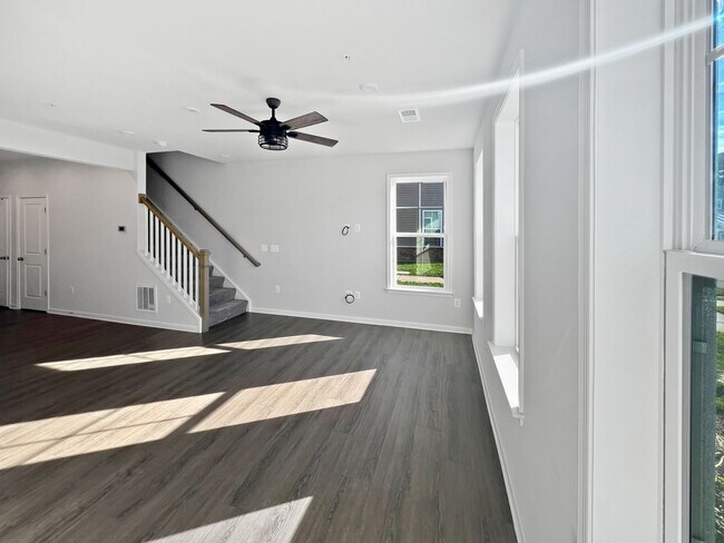 Building Photo - Beautiful 2 Bedroom Condo in Glen Allen !