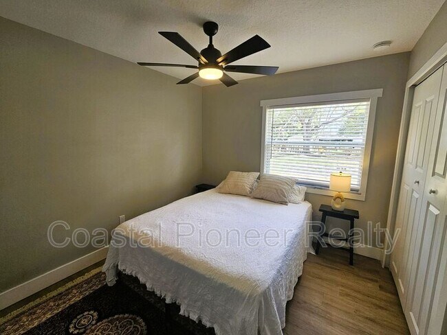 Building Photo - 8711 N Wick Pl