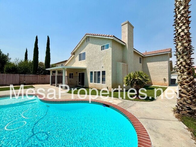 Building Photo - 14027 Silver Creek Way