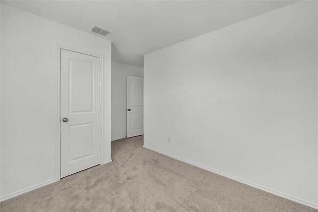 Building Photo - 309 Marty Allen Lp