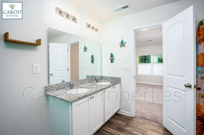Building Photo - 1229 Amberlight Circle
