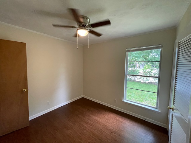 Building Photo - 434 Columbia Cir