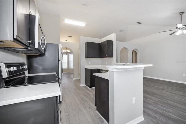 Building Photo - 630 Bayport Dr