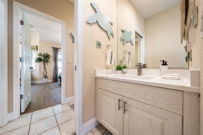 Building Photo - 1661 Seabreeze Dr