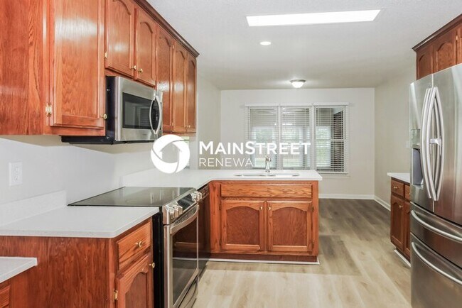 Building Photo - 3 Bedroom Pet-Friendly Home in HUNTSVILLE, AL with Main Street Renewal