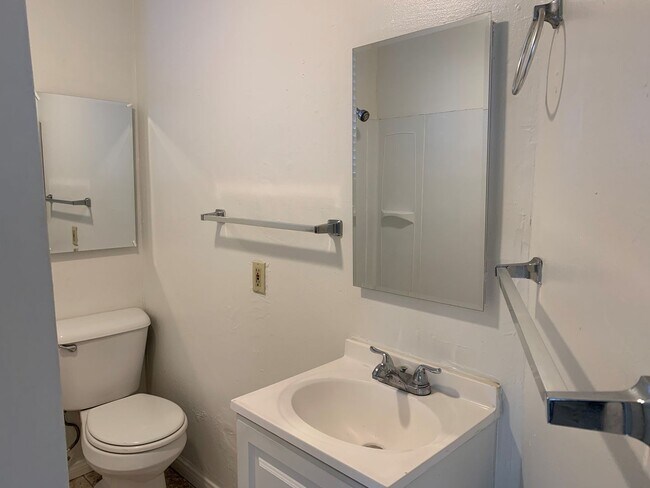 Building Photo - Unit Available in National City