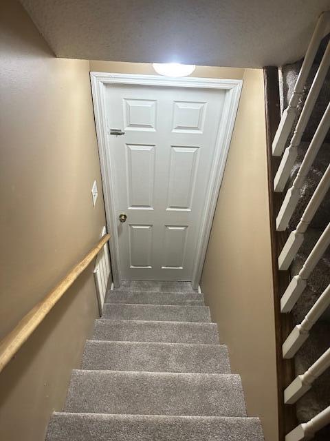 Building Photo - 1941 Sun Hill Rd